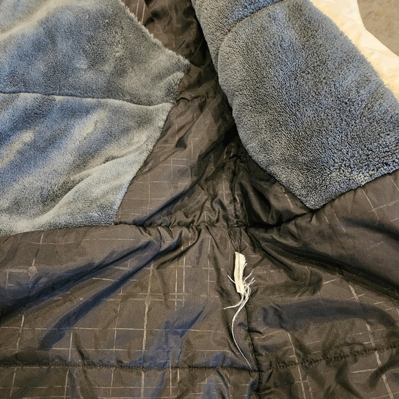 Women's Columbia Winter Jacket - Picture 4 of 4